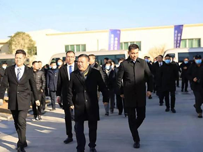 宜山镇委书记为网红基地站台推介:把宜山内衣做成全国“唯一”